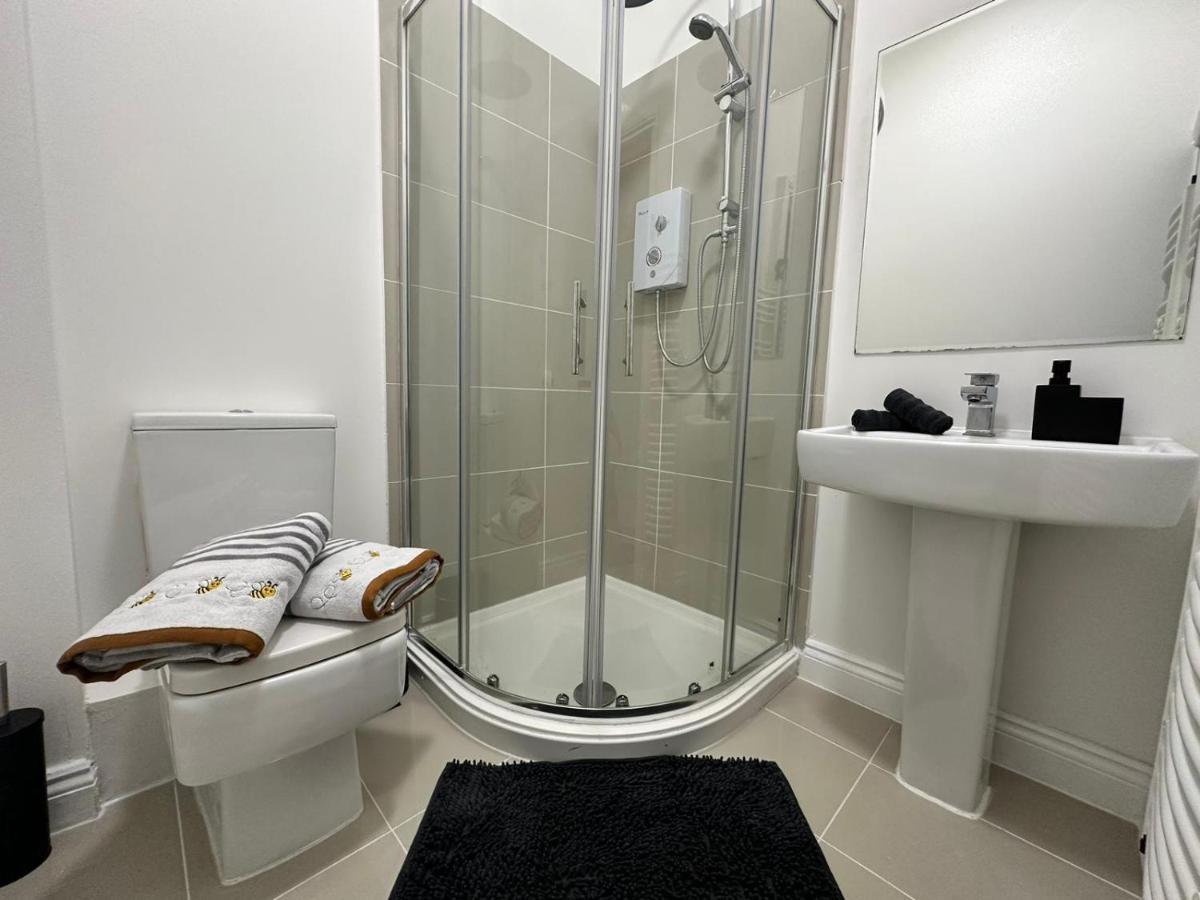 לייסטר Bee Accommodations מראה חיצוני תמונה